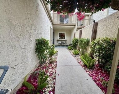 782 Seawind Way - Photo Thumbnail 9