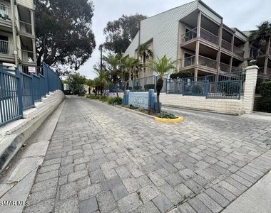 782 Seawind Way - Photo Thumbnail 3