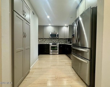782 Seawind Way - Photo Thumbnail 16