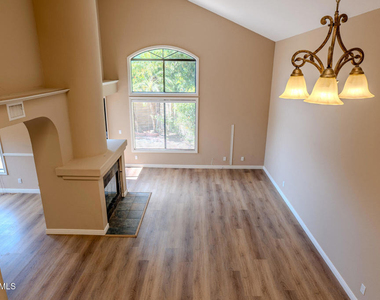 2704 Simi Hills Lane - Photo Thumbnail 27