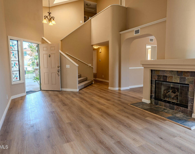 2704 Simi Hills Lane - Photo Thumbnail 5