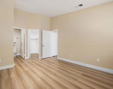 78650 Avenue 42 - Photo Thumbnail 15