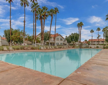 221 Vista Royale Circle W - Photo Thumbnail 25