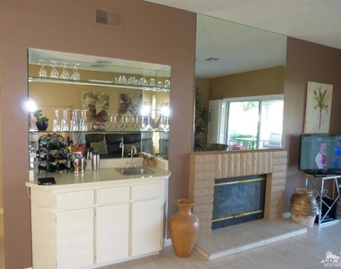 221 Vista Royale Circle W - Photo Thumbnail 1