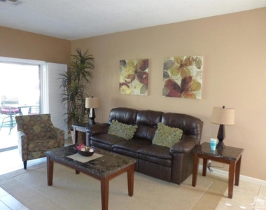 221 Vista Royale Circle W - Photo Thumbnail 2