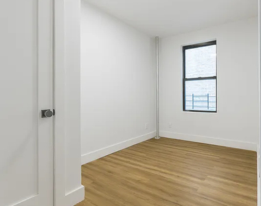 624 West - Photo Thumbnail 5