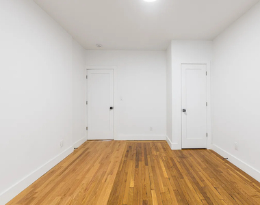 624 West - Photo Thumbnail 3
