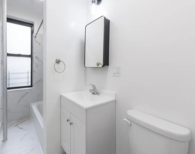 624 West - Photo Thumbnail 9