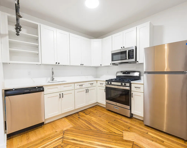 624 West - Photo Thumbnail 1