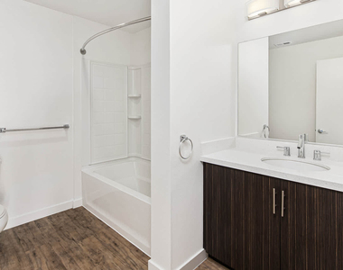 1333 Powell Street - Photo Thumbnail 16