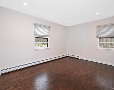74 Edgewood Road - Photo Thumbnail 14