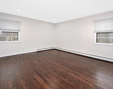 74 Edgewood Road - Photo Thumbnail 10