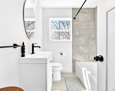 11 Colonel Glenn Drive - Photo Thumbnail 16
