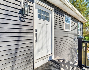 11 Colonel Glenn Drive - Photo Thumbnail 3