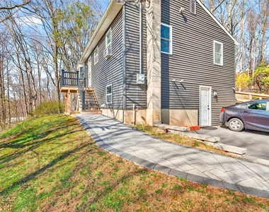 11 Colonel Glenn Drive - Photo Thumbnail 1