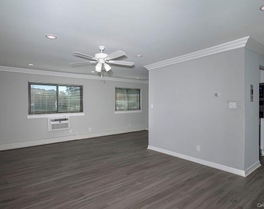 405 East Main Street - Photo Thumbnail 3