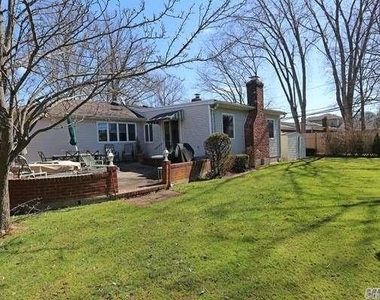 46 Marian Lane - Photo Thumbnail 17