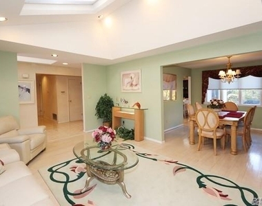 46 Marian Lane - Photo Thumbnail 5