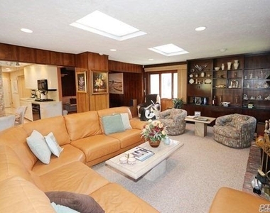 46 Marian Lane - Photo Thumbnail 8