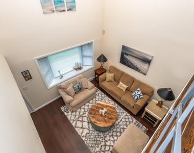 5 Hyler Drive - Photo Thumbnail 4