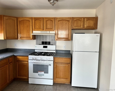 319 Beach 36th Street - Photo Thumbnail 5
