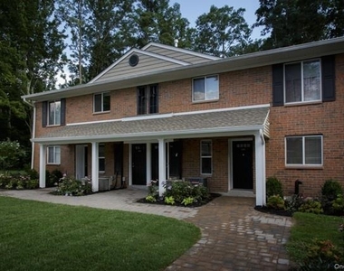 45 Country Club Drive - Photo Thumbnail 2