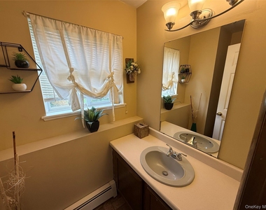 38 Edmunds Lane - Photo Thumbnail 14