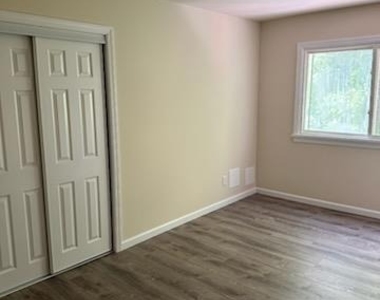 360 Larkfield Road - Photo Thumbnail 5