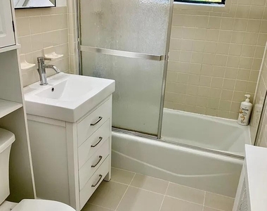 11 Greenridge Avenue - Photo Thumbnail 6