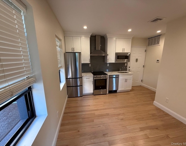 610 Jerico Turnpike - Photo Thumbnail 1