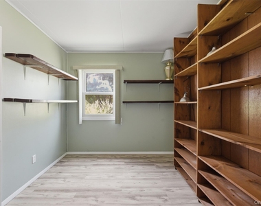 15 Forshee Street - Photo Thumbnail 12