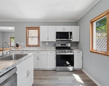 15 Forshee Street - Photo Thumbnail 4