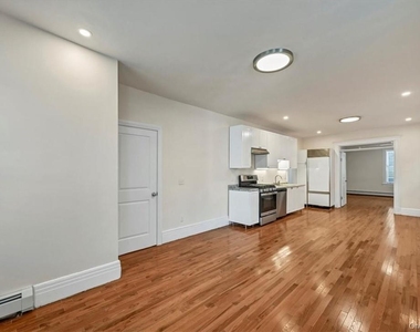 271 Liberty Street - Photo Thumbnail 7
