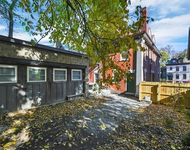 271 Liberty Street - Photo Thumbnail 22