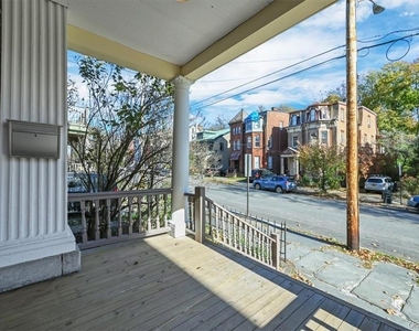 271 Liberty Street - Photo Thumbnail 2