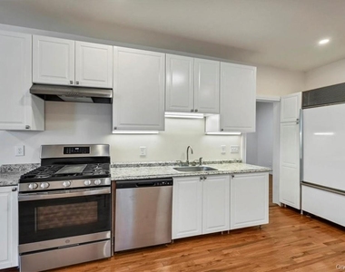 271 Liberty Street - Photo Thumbnail 11