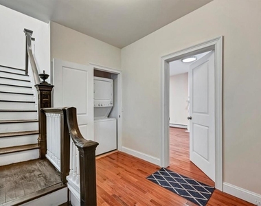 271 Liberty Street - Photo Thumbnail 4