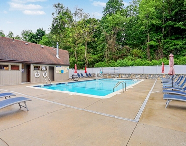 311 N Greeley Avenue - Photo Thumbnail 17