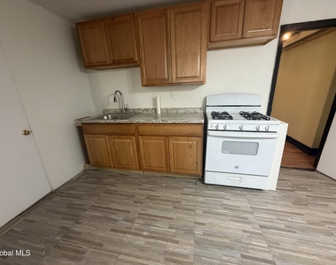 94 Philip Street - Photo Thumbnail 4