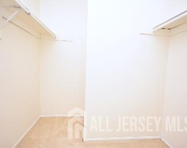 80 Oswestry Way - Photo Thumbnail 16