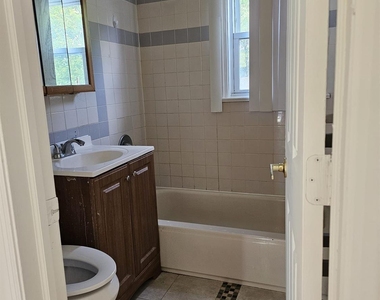 895 Madison Avenue - Photo Thumbnail 10