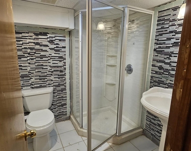 895 Madison Avenue - Photo Thumbnail 8