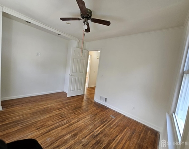 895 Madison Avenue - Photo Thumbnail 11