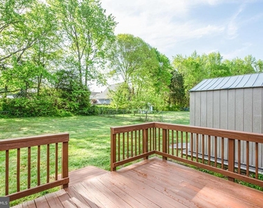 825 Barkley Drive - Photo Thumbnail 26