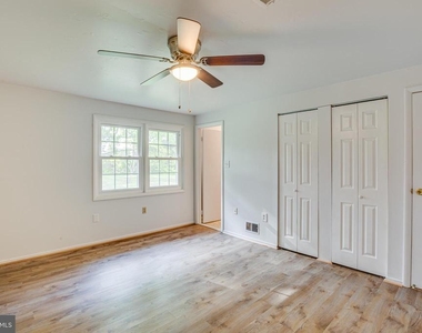 825 Barkley Drive - Photo Thumbnail 20