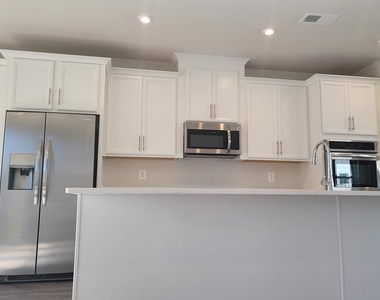 10586 Ratcliffe Trail - Photo Thumbnail 5