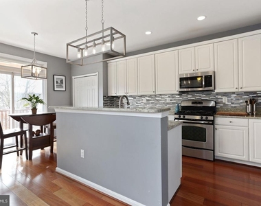 47675 Loweland Terrace - Photo Thumbnail 7