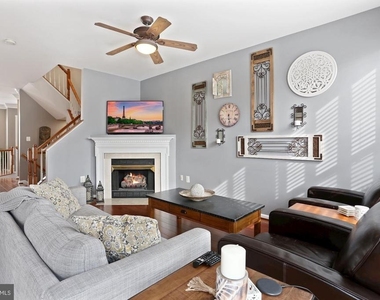 47675 Loweland Terrace - Photo Thumbnail 14