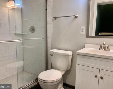 7808 Hyson Park Court - Photo Thumbnail 4