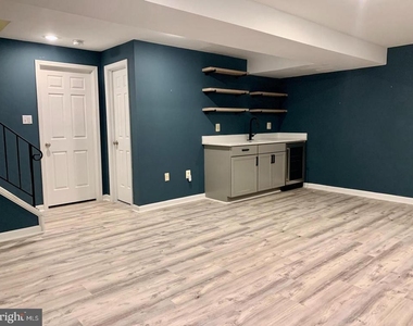 7808 Hyson Park Court - Photo Thumbnail 2